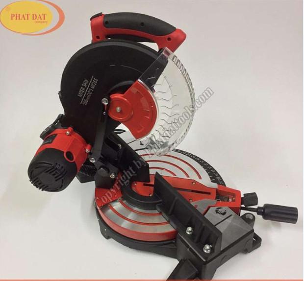 Máy cắt Maktec MT255