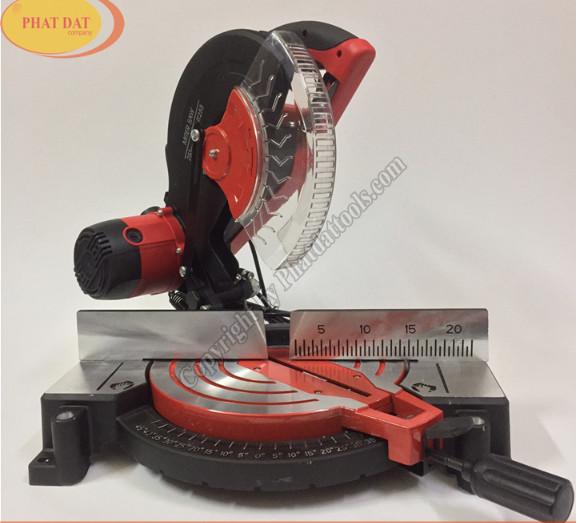 Máy cắt Maktec MT255