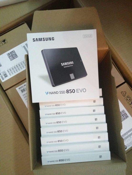 Ổ cứng SSD SAMSUNG 250GB 850 EVO SATA 3