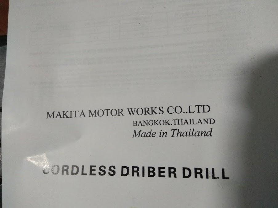 Máy khoan vặn vít dùng pin Makita DF330DWE