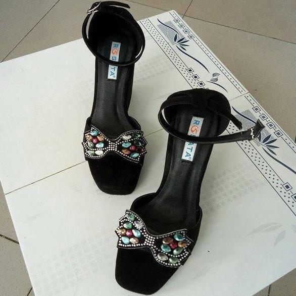 Giày Sandal Kết Đá Rosata RO131
