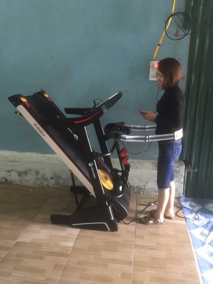 Máy chạy bộ điện đa năng Tech Fitness TF-05AS