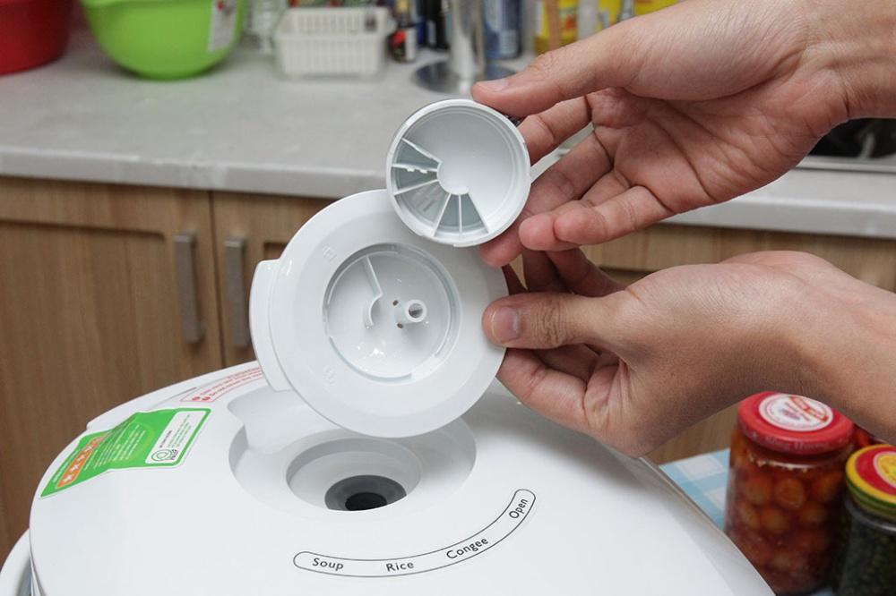 Nồi cơm điện Philips HD3038 1.8L