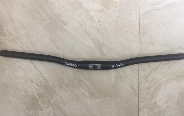 Ghi đông cánh bướm hiệu Truvativ