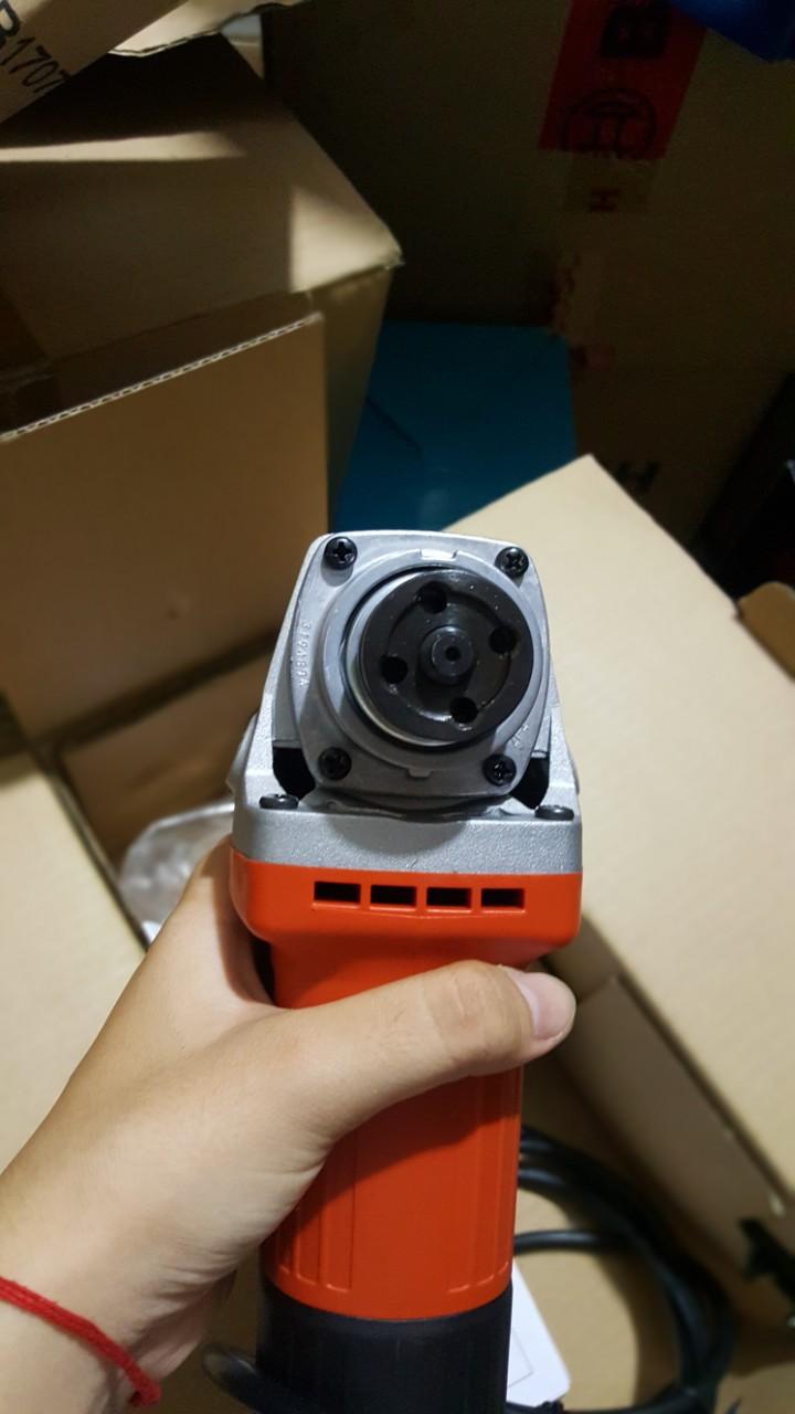 MÁY MÀI GÓC MAKTEC MT970
