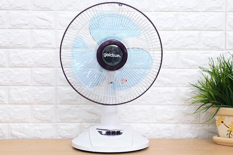 Quạt Bàn Goldsun T3001