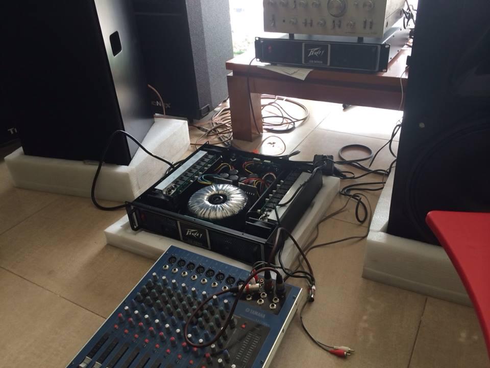 Main Peavey CS4080