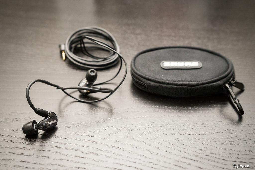 Tai nghe Shure SE215 Special Edition