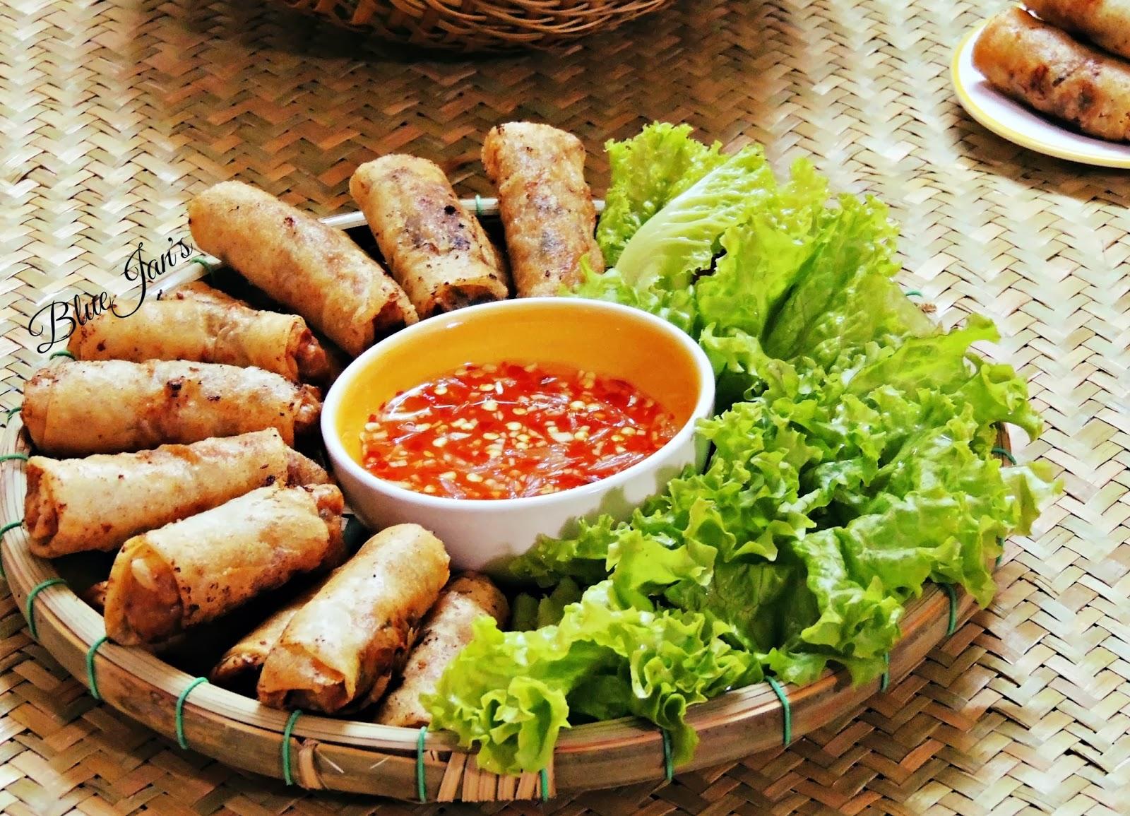 Bánh tráng Ba Cây Tre