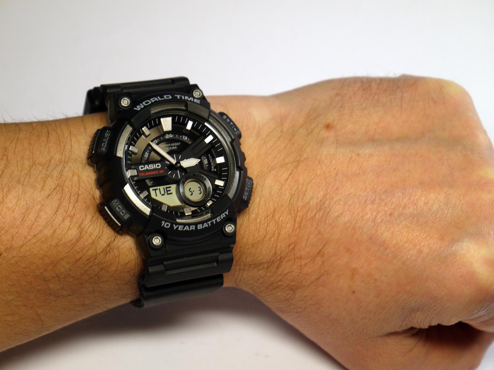 Đồng Hồ Nam Casio AEQ-110W-1AVDF
