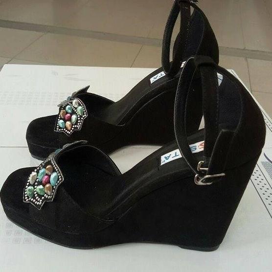 Giày Sandal Kết Đá Rosata RO131