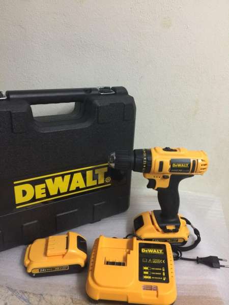 MÁY KHOAN PIN CÓ BÚA 24V DEWALT (kèm 2pin)