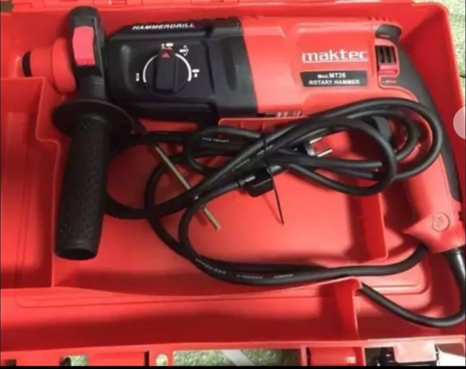 Máy khoan Maktec MT26
