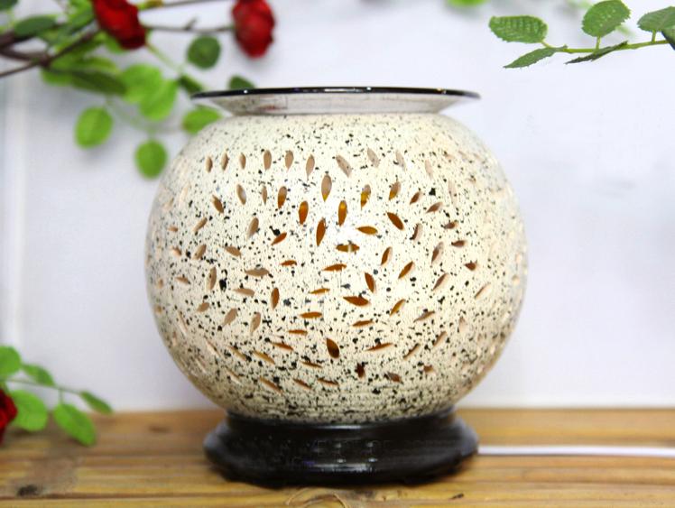 Đèn gốm xông tinh dầu AH81