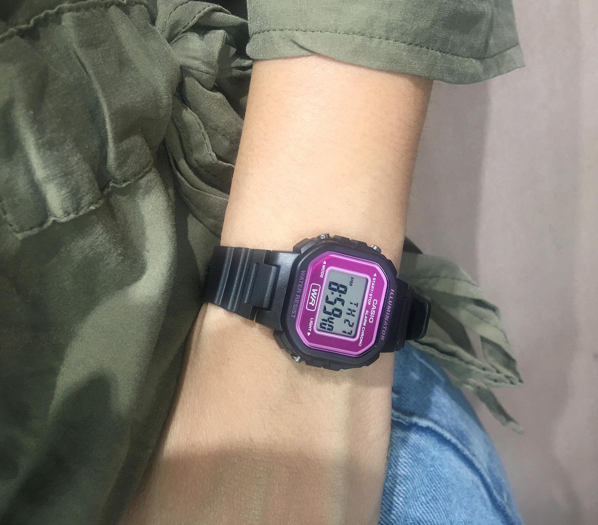 Đồng Hồ Nữ Casio LA-20WH-4ADF