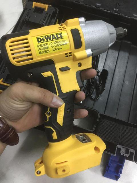 MÁY BẮT VÍT DEWALT BTW-68SS