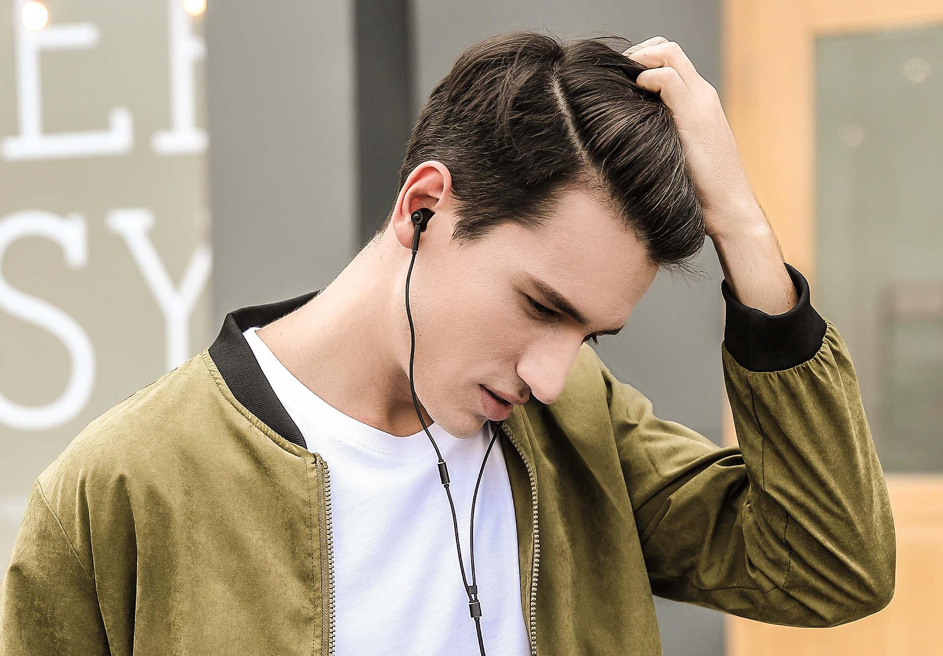 Tai nghe Bluetooth QCY E1