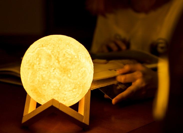 Đèn Mặt Trăng 3D (20cm) - Tặng kèm đế gỗ