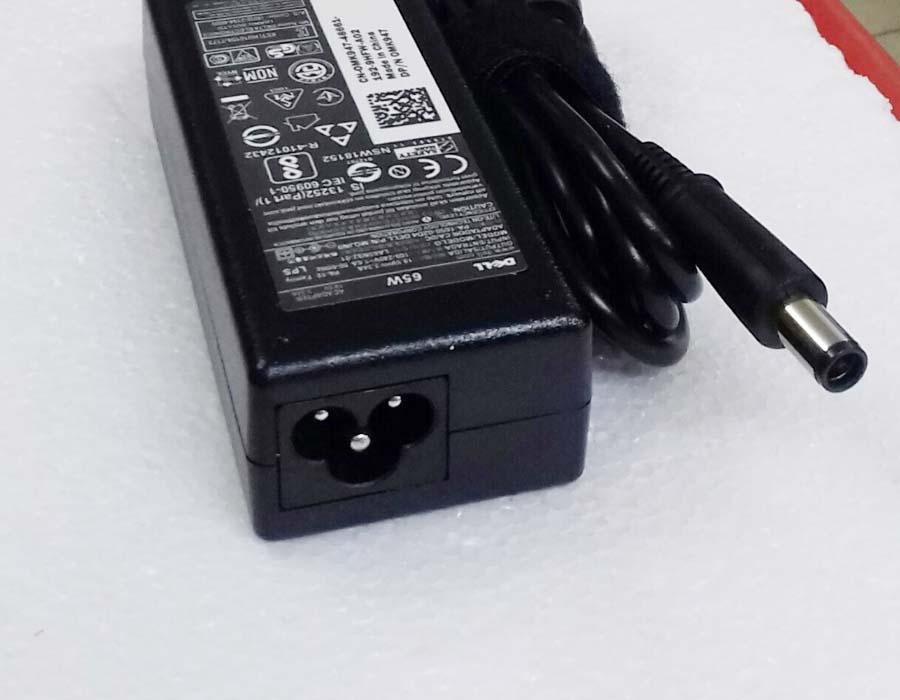 Sạc dell Latitude D630