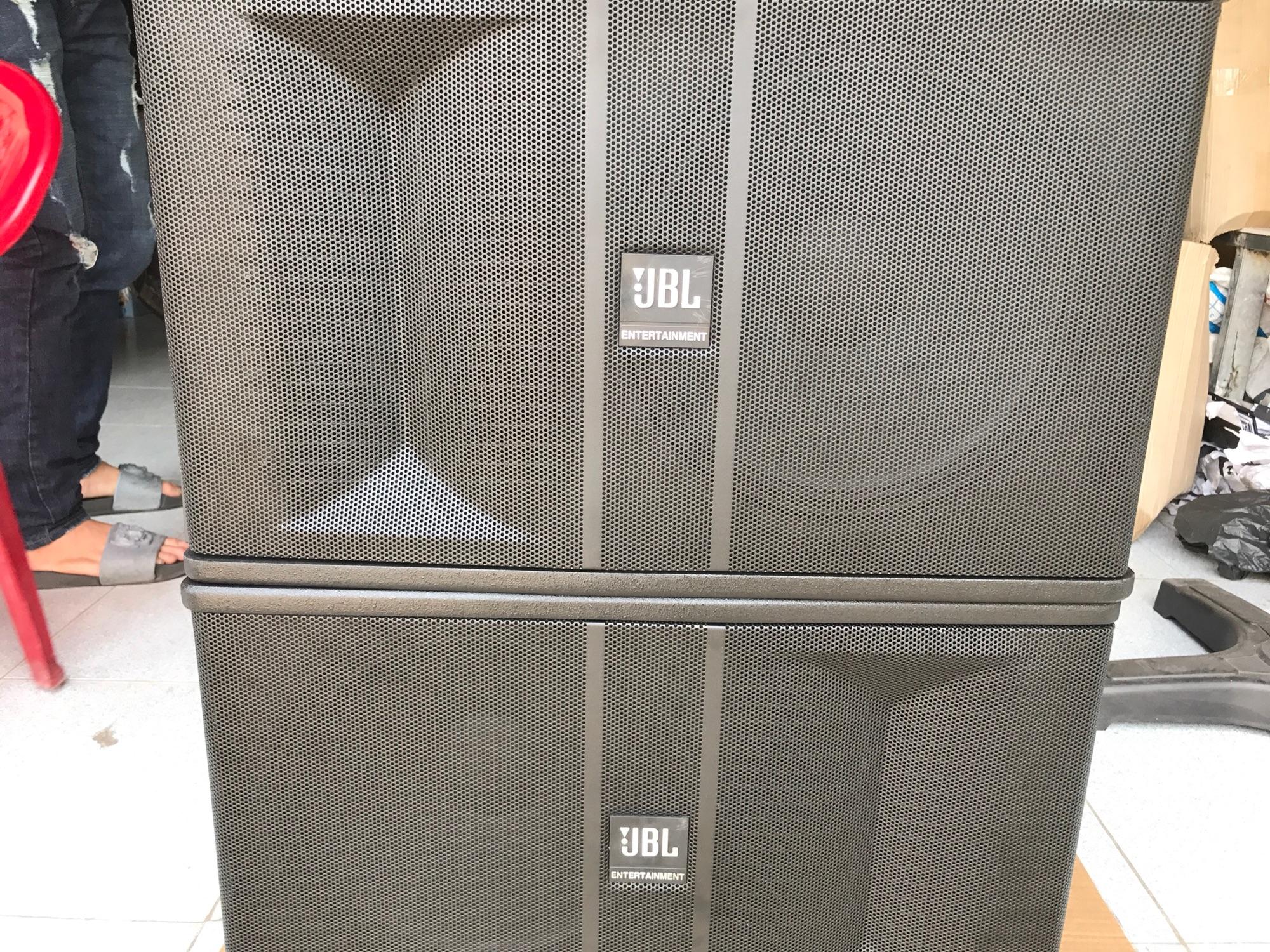 Loa JBL KI82