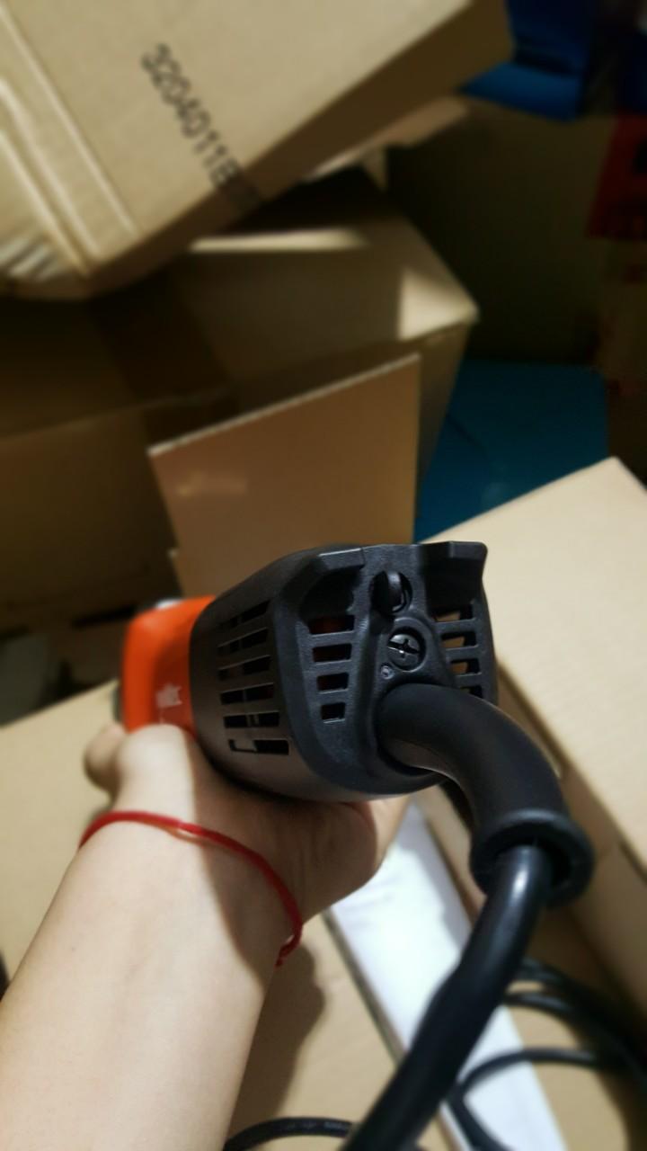 MÁY MÀI GÓC MAKTEC MT970