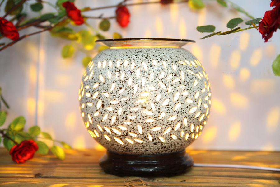 Đèn gốm xông tinh dầu AH81