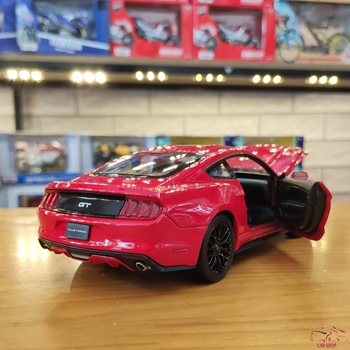 Xe Mô Hình Ford Mustang 2015 1:24 Welly