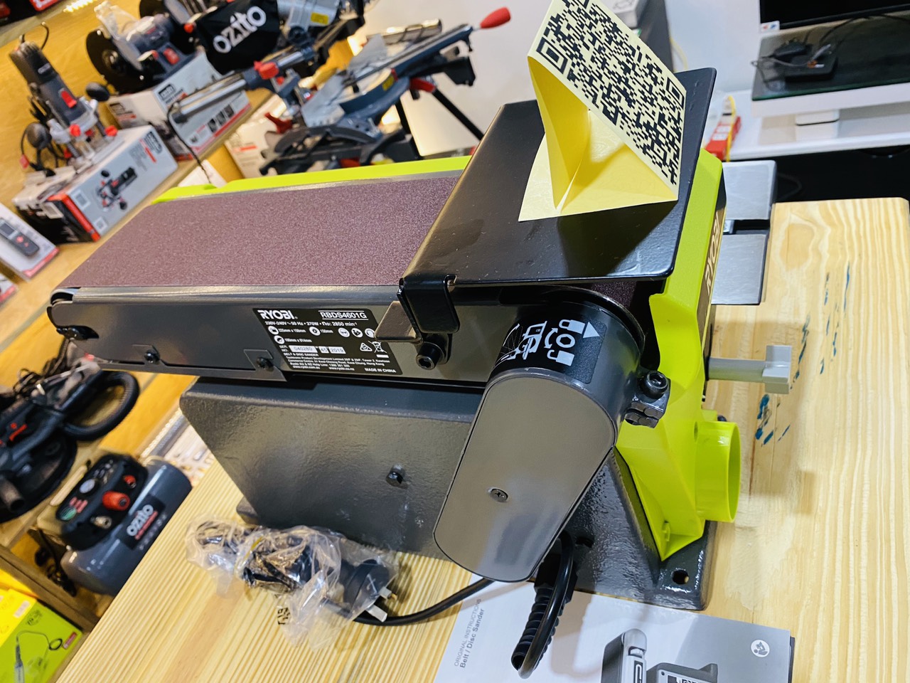 MÁY CHÀ NHÁM BÀN ĐAI VÀ ĐĨA RYOBI RBDS4601G