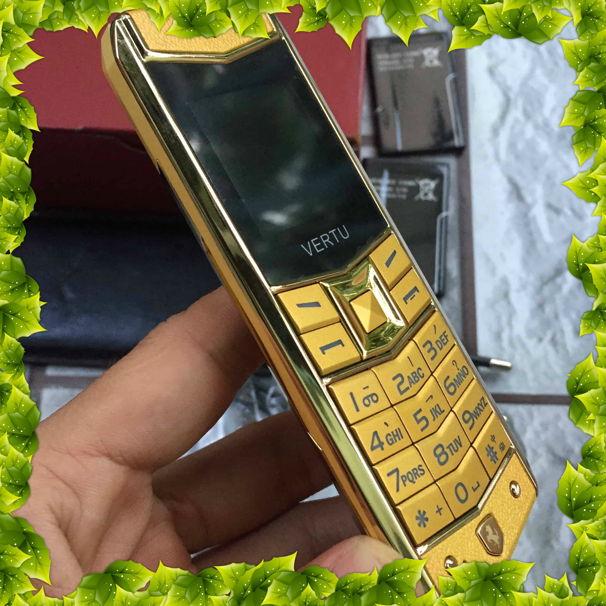 ĐIện thoại VERTU A8