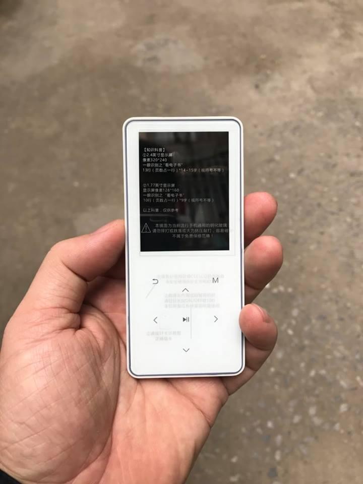 Máy nghe nhạc Uniscom X12