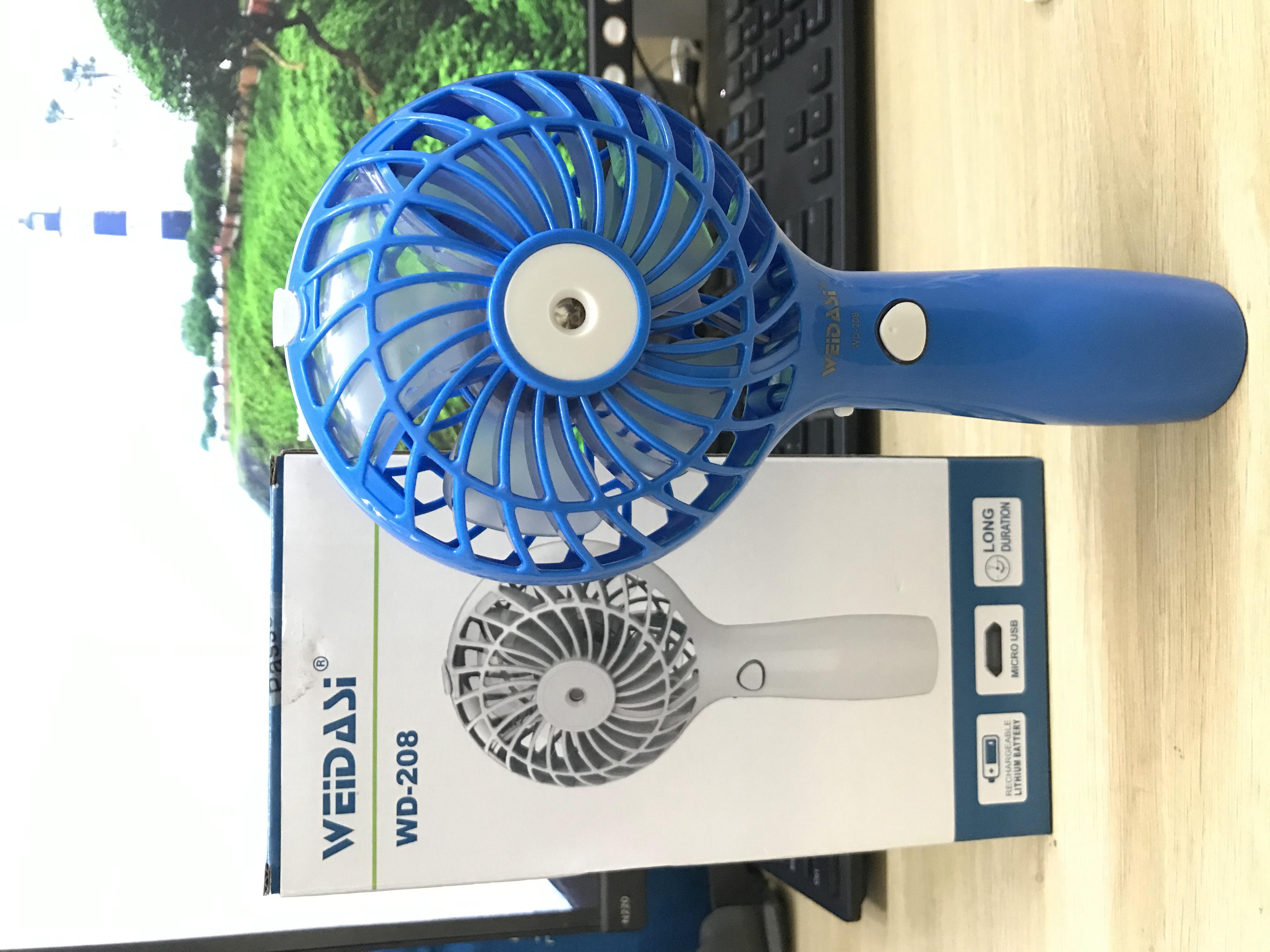 QUẠT MINI CẦM TAY PHUN SƯƠNG WD-208