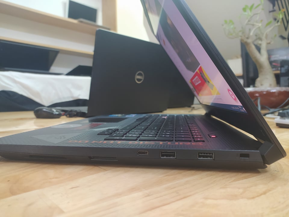 Laptop Asus ROG Strix Scar GL703GE-EE047T