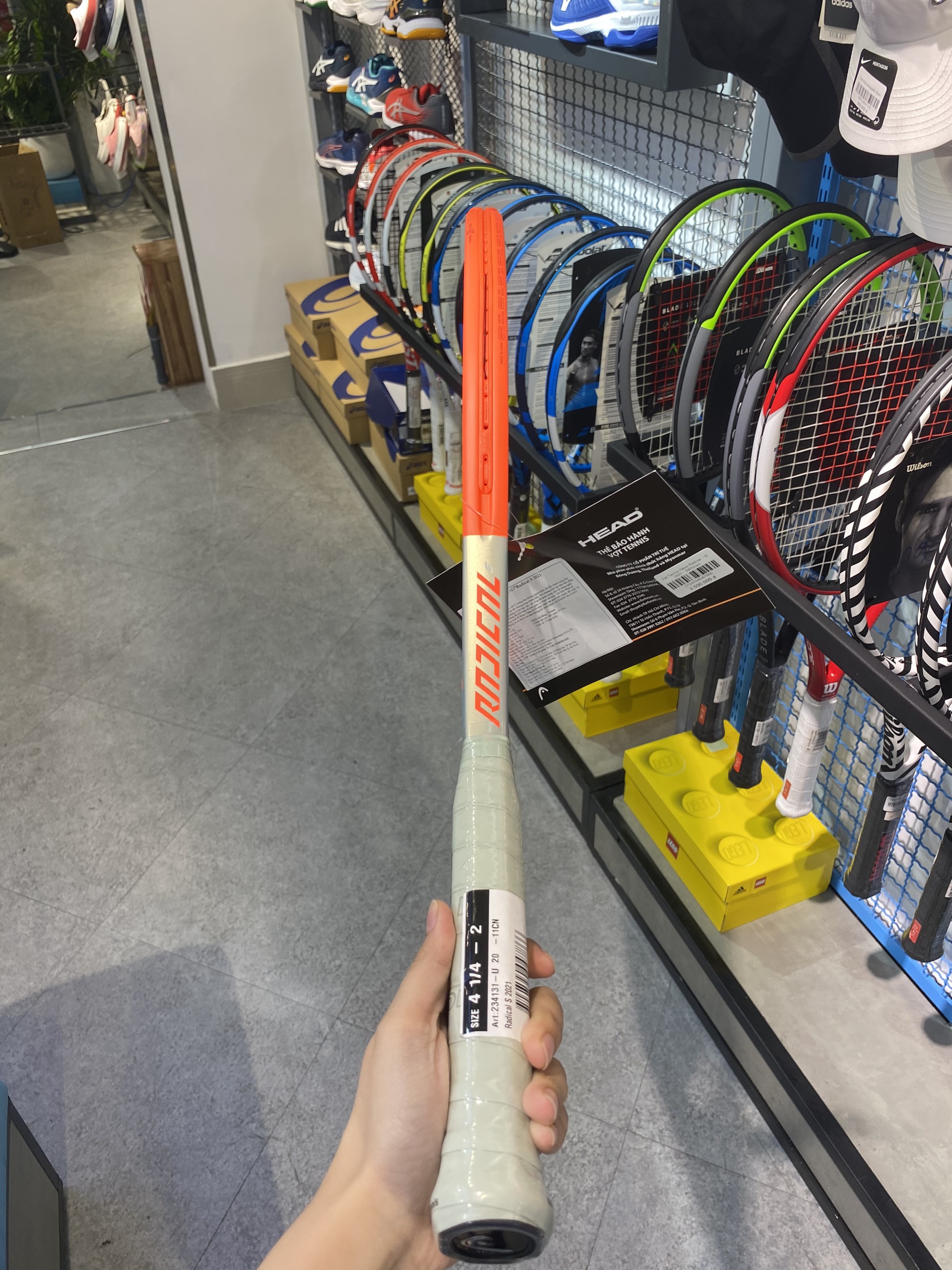 VỢT TENNIS HEAD RADICAL S