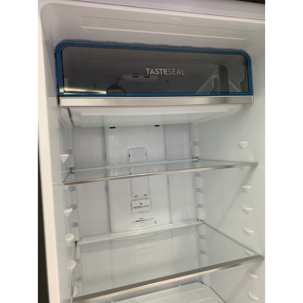 Tủ Lạnh Electrolux ETB2802J 256 Lít