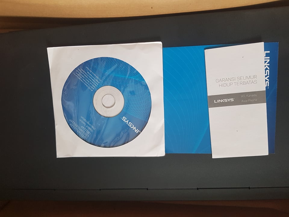 Switch Linksys LGS124P