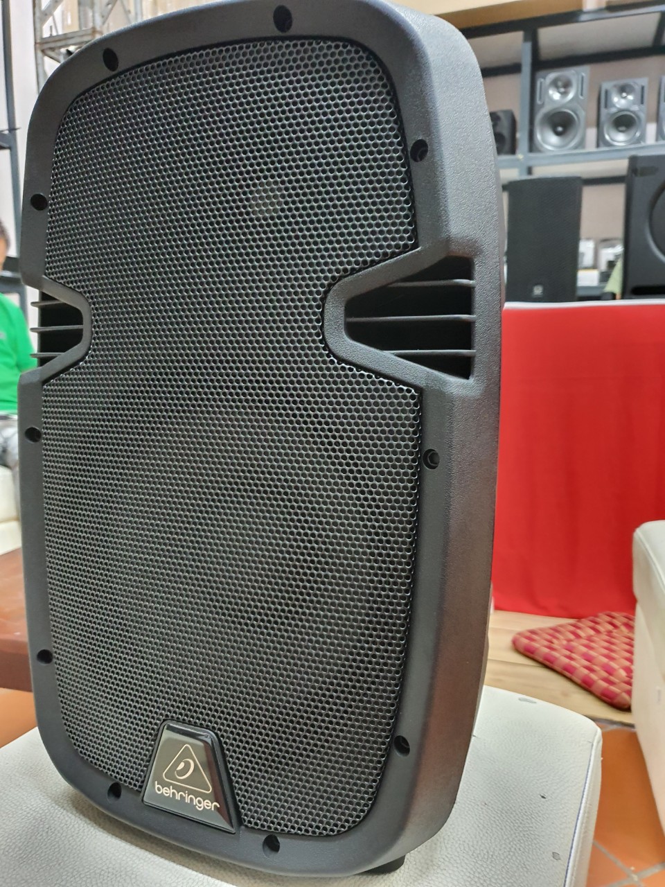 Loa Active Behringer PK110A/PK110