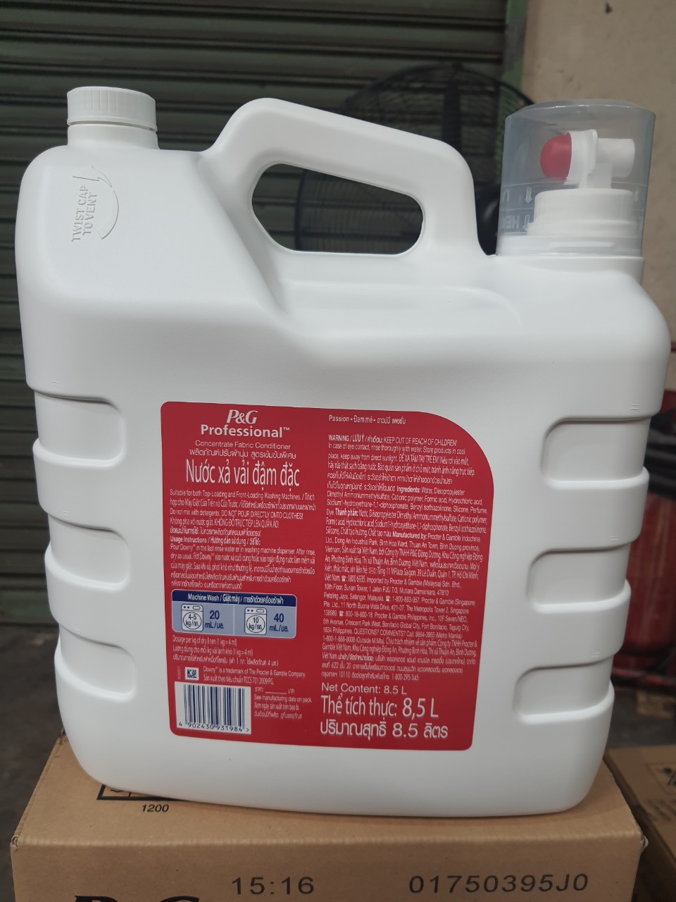 Nước xả vải Downy Đam mê 8.5L