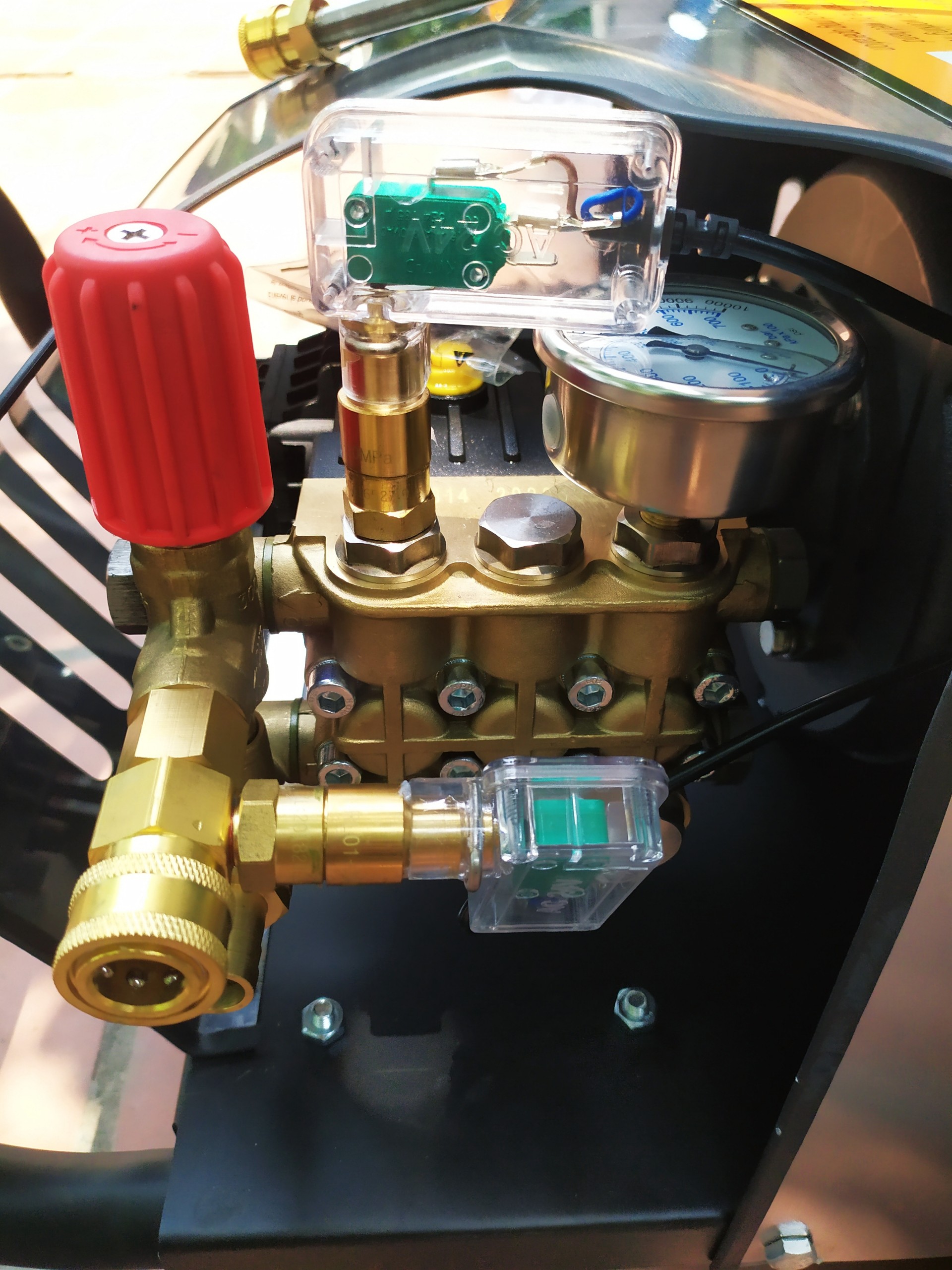 MÁY RỬA XE NAKAWA 3500PSI