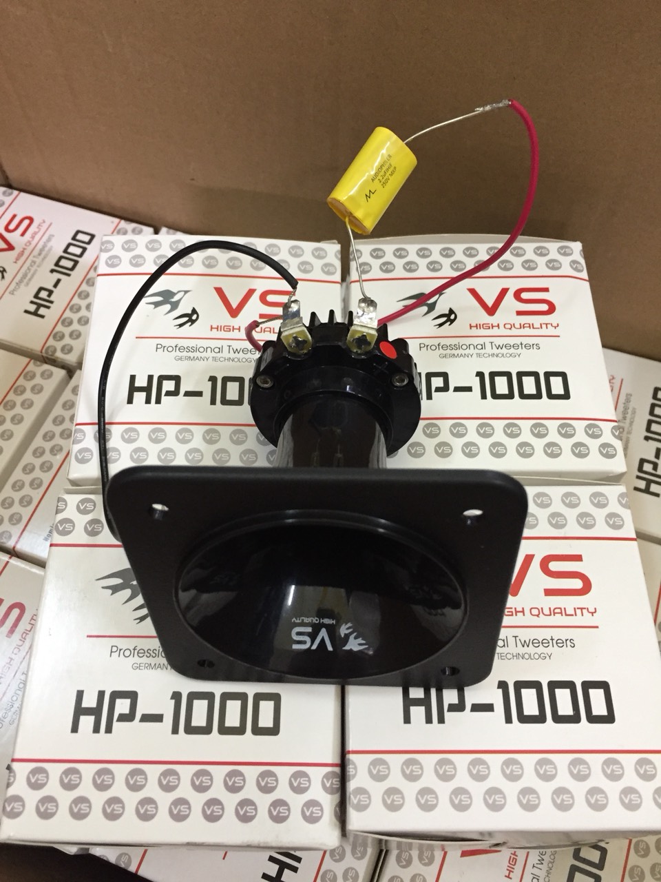 LOA DẪN NHÀ YẾN HP 1000