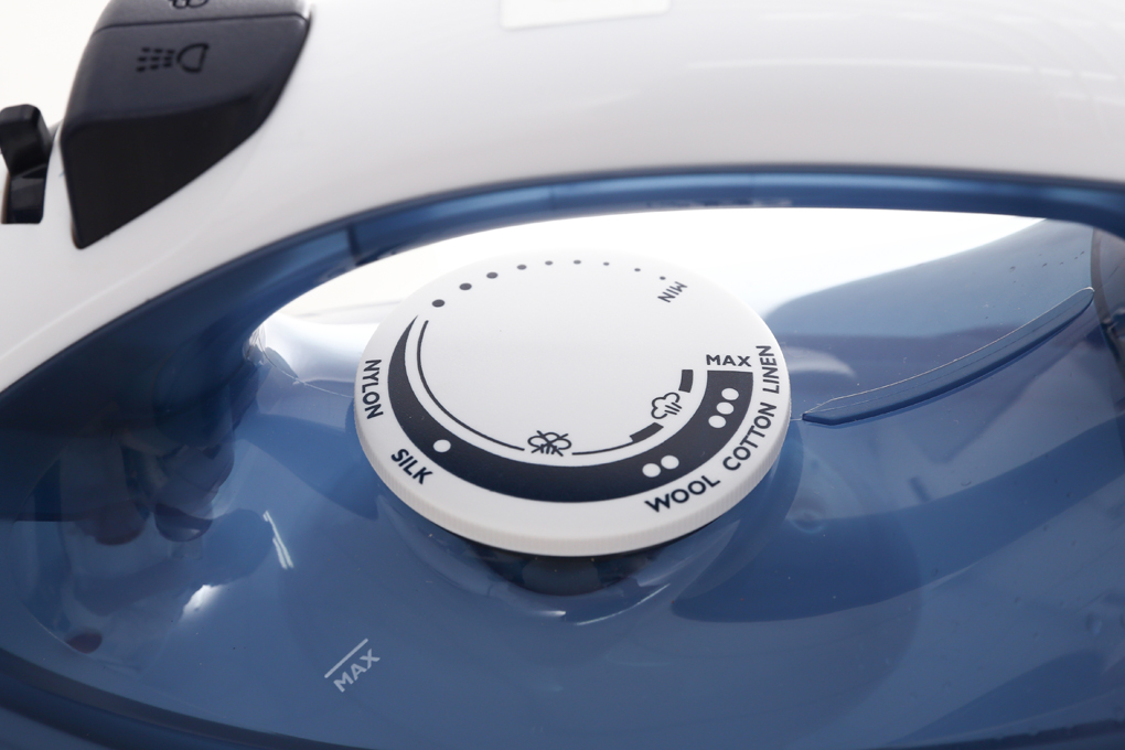 Bàn Ủi/Bàn Là Philips GC1430