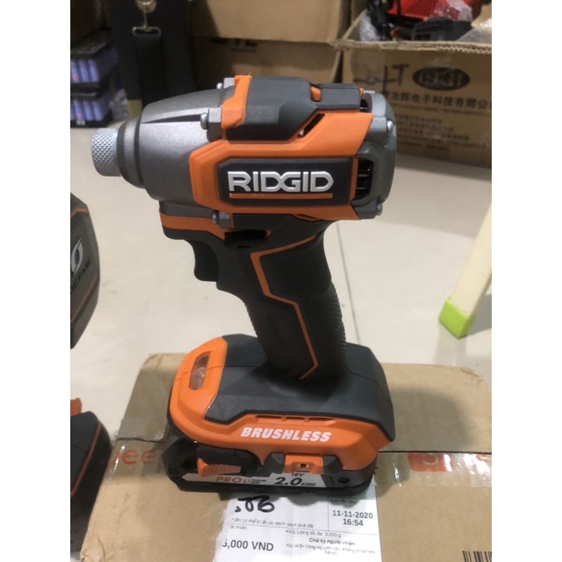 MÁY KHOAN VẶN VÍT RIDGID R8723