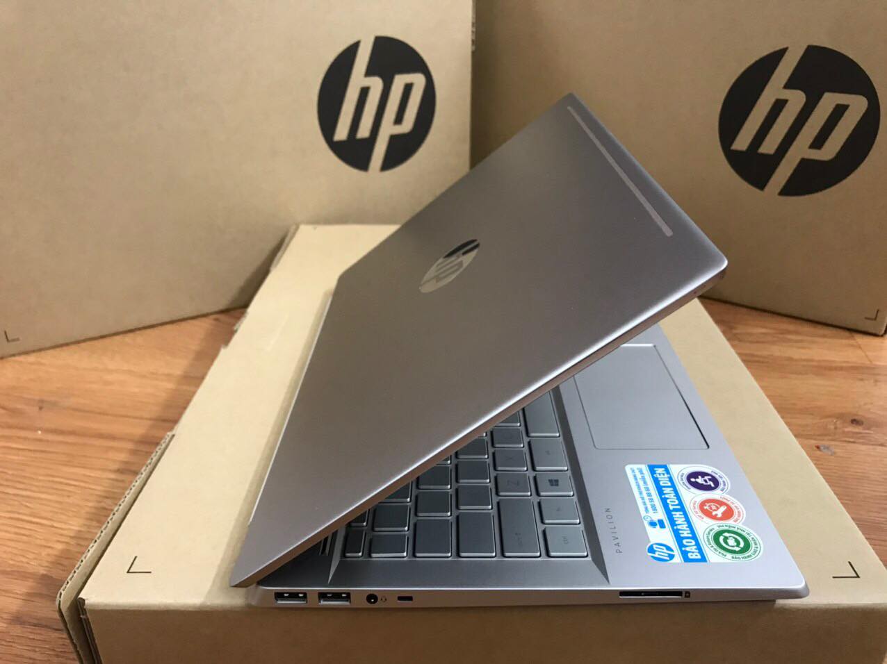Laptop HP Pavilion 14-CE2036TU 6YZ19PA