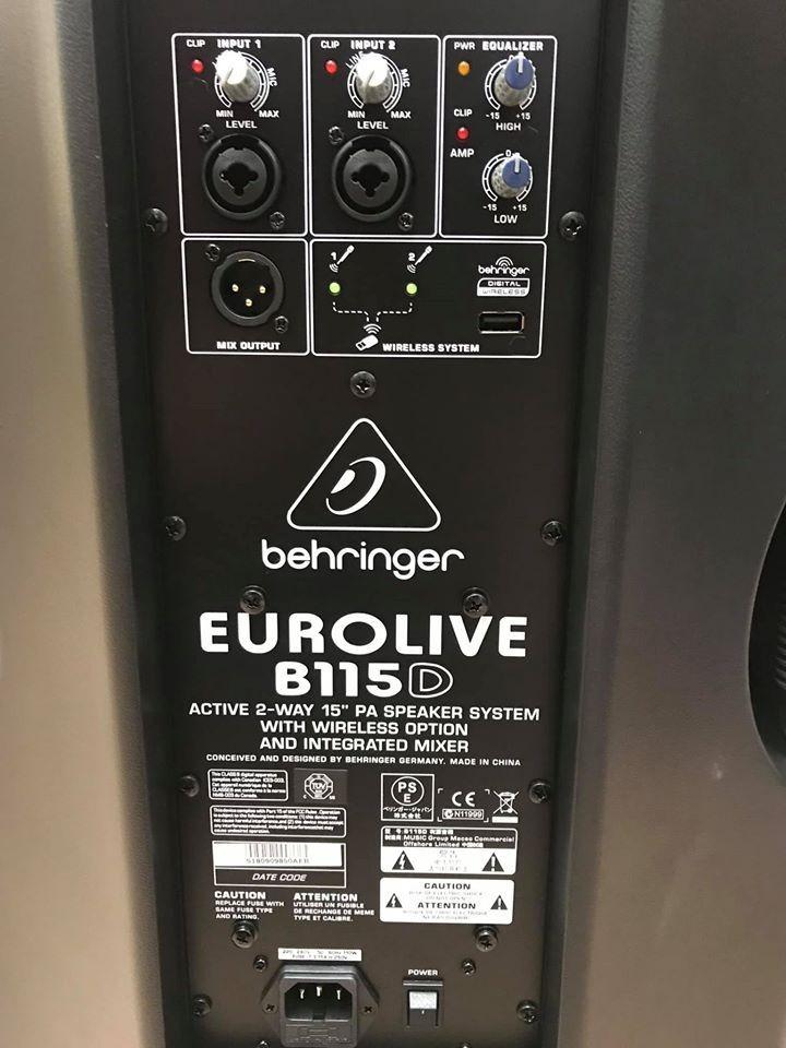 Loa Behringer B115D
