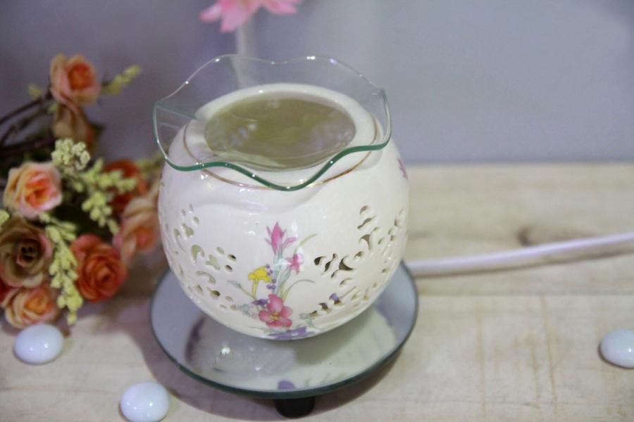 Đèn xông tinh dầu cảm Ứng gốm AH82