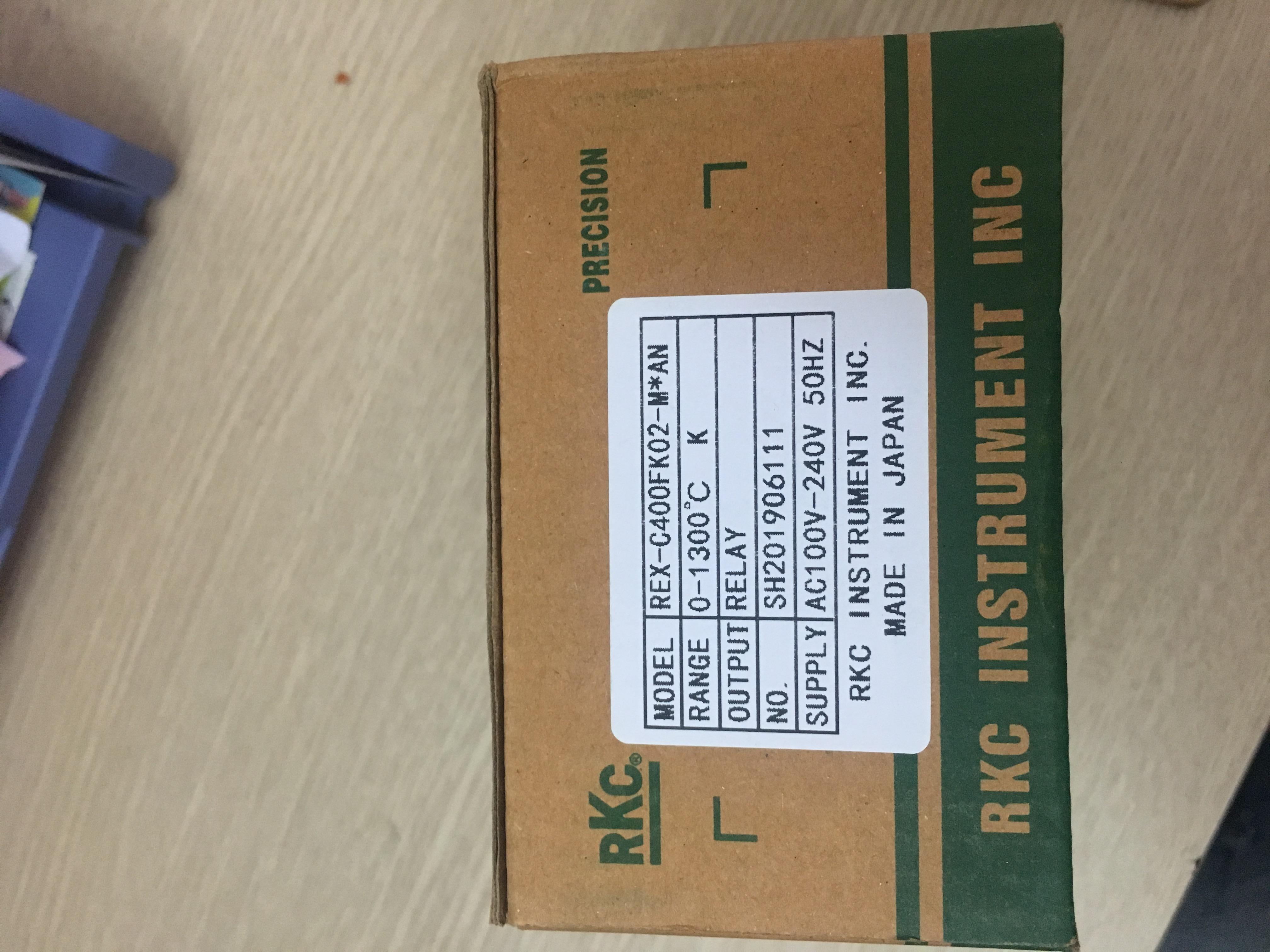 BỘ ĐIỀU KHIỂN NHIỆT ĐỘ RKC REX-C400
