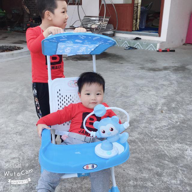 Xe đẩy đi dạo gấp gọn có đồ chơi BLB -7221