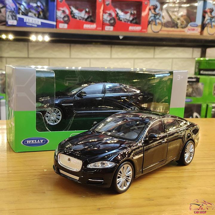 Xe mô hình Welly Jaguar XJ 2010 1/24