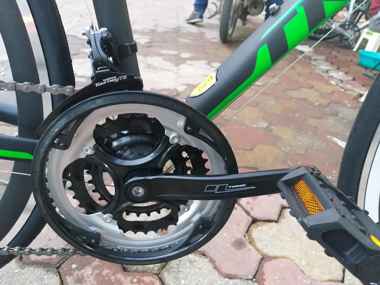 Xe đạp đua Trinx Tempo 1.0