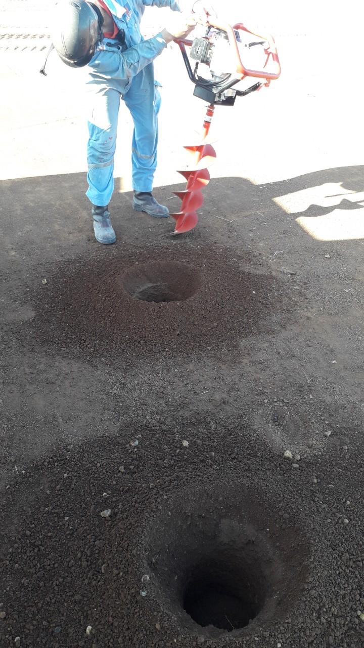 Máy Khoan Đất Oshima 2PS