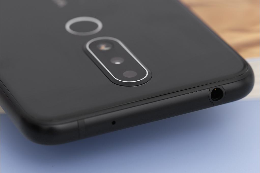 Điện thoại Nokia 6.1 Plus - 4GB RAM, 64GB, 5.8 inch